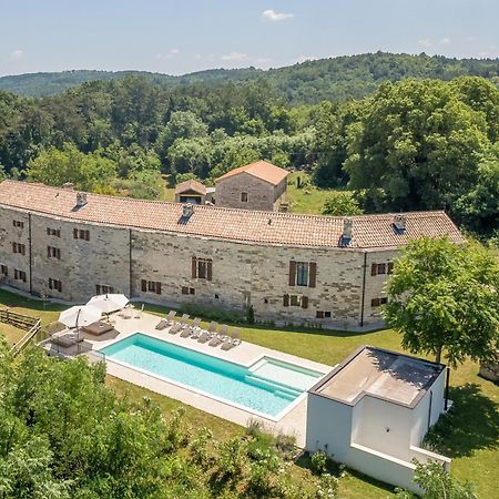 Villas Martincici With Large Pool グロジュニャン エクステリア 写真