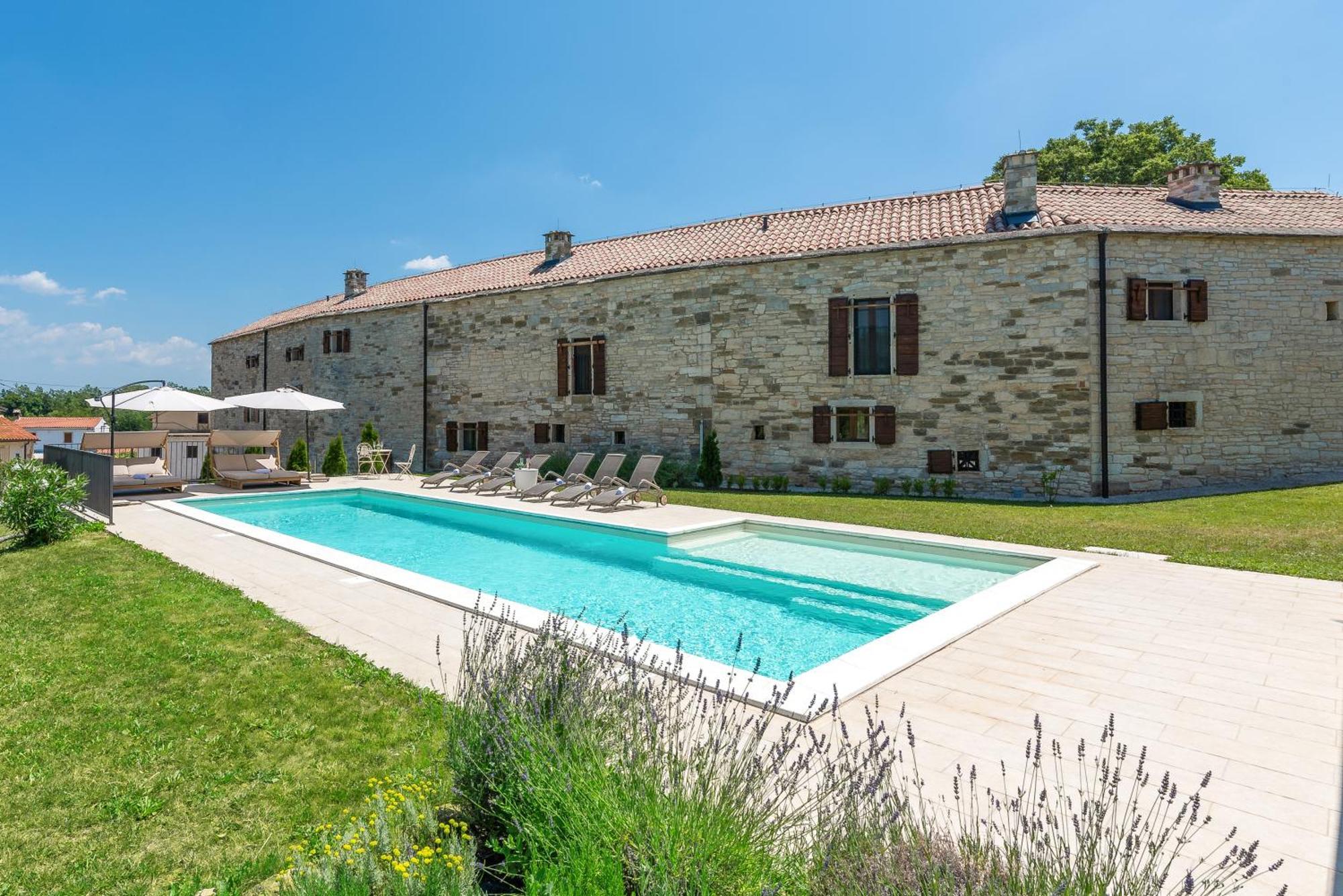 Villas Martincici With Large Pool グロジュニャン エクステリア 写真