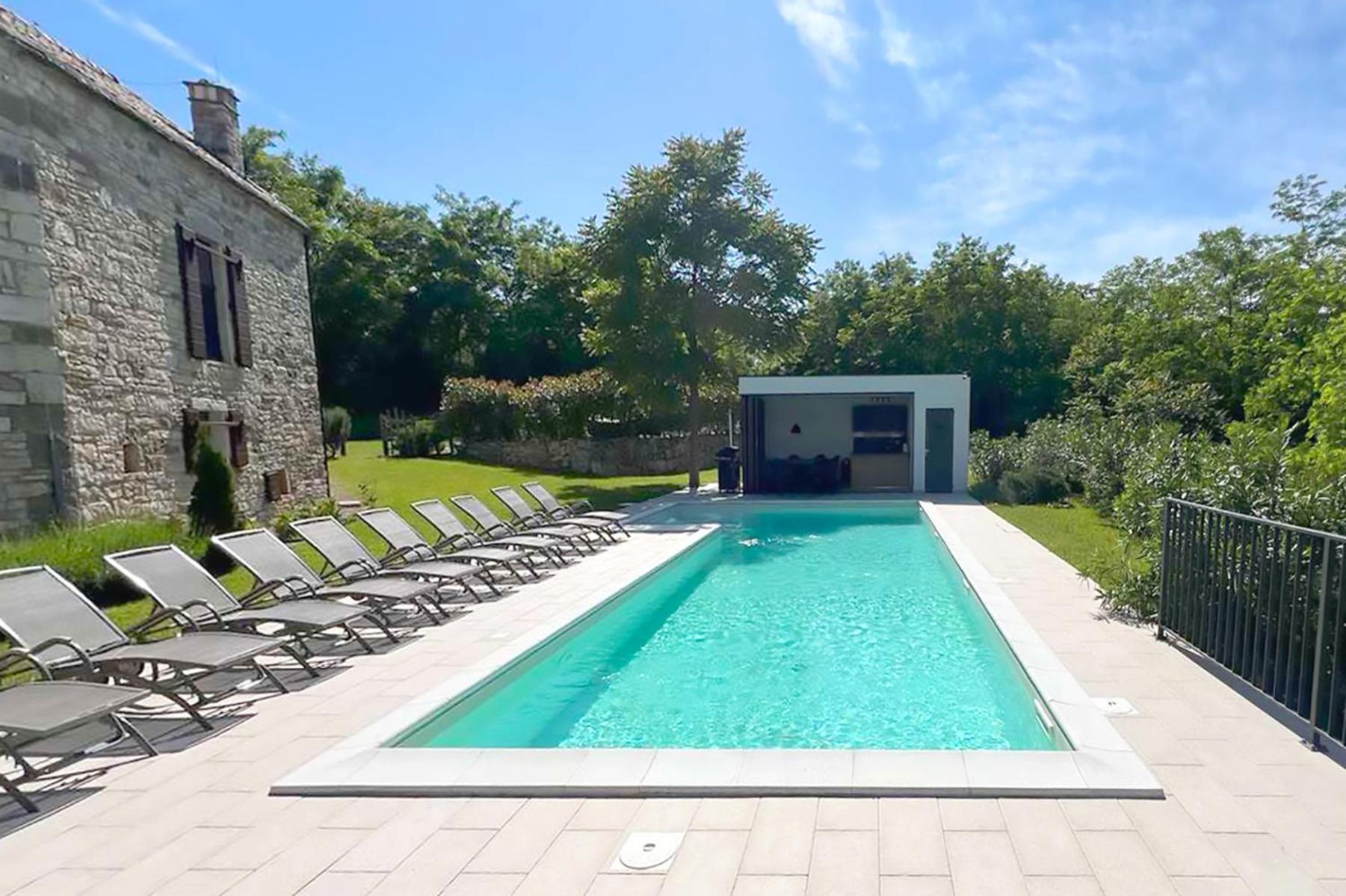 Villas Martincici With Large Pool グロジュニャン エクステリア 写真