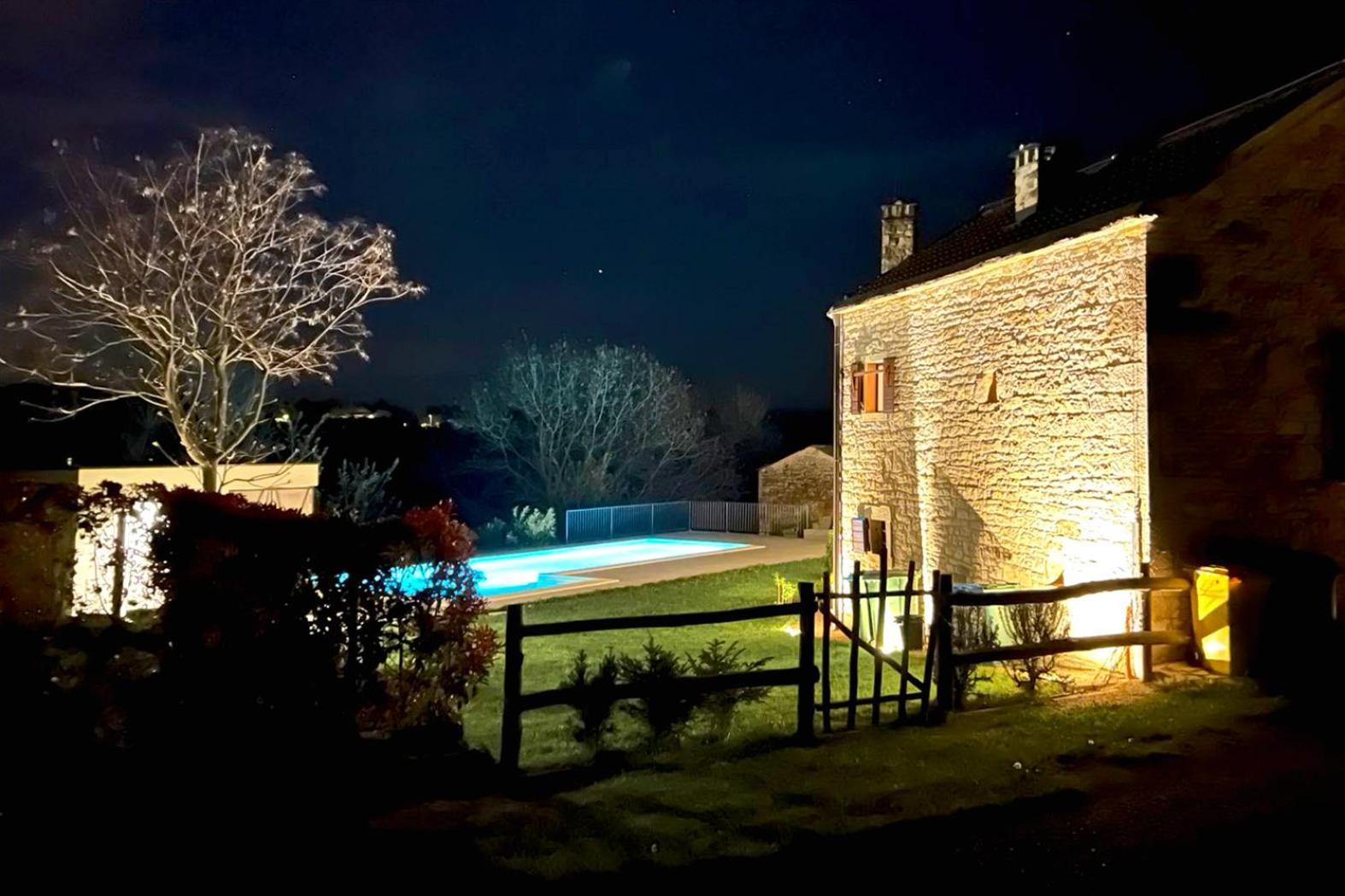 Villas Martincici With Large Pool グロジュニャン エクステリア 写真